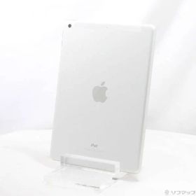 ソフマップ 〔中古品〕 iPad 第6世代 32GB シルバー MR6P2J／A docomoロック解除SIMフリー【295】