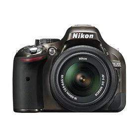 【中古】Nikon デジタル一眼レフカメラ D5200 レンズキット AF-S DX NIKKOR 18-55mm f/3.5-5.6G VR付属 ブロンズ D5200LKBZ