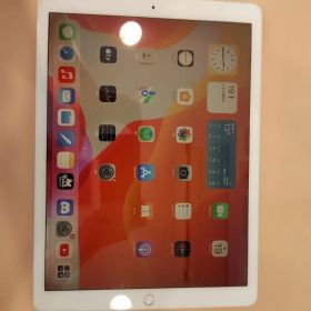 iPad Pro (12.9インチ) (第2世代) 64GB Keybord付き