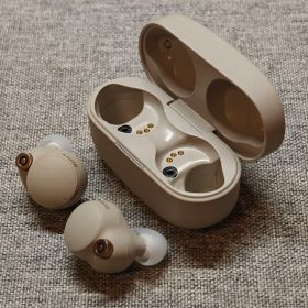 【中古品】SONY WF-1000XM4 ホワイト バッテリー100%