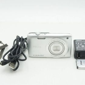 Nikon ニコン COOLPIX S3300 コンパクトデジタルカメラ シルバー 260114g