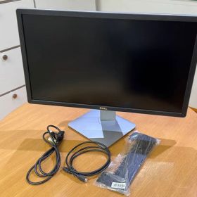 DELL 27インチ 4Kディスプレイ 本体 P2715Q