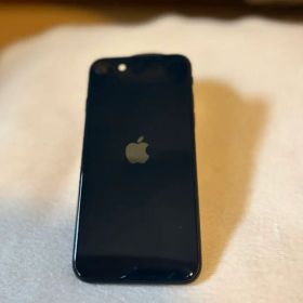 極美品Apple iPhone SE第3世代本体