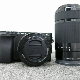ソニー SONY α6400 ILCE-6400Y/B ブラック ダブルズームレンズキット 【中古】
