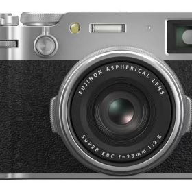 【中古】Fujifilm X100VI デジタルカメラ-シルバー