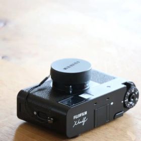 【極美品/限定値下げ中】xhalf ブラック X-HF1 FUJIFILM