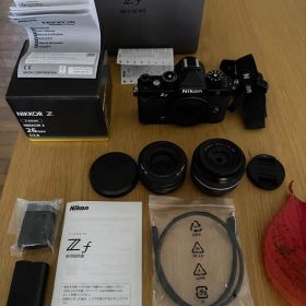 【極美品】Nikon Zf + 単焦点レンズ2本セット