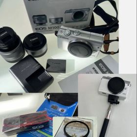 Canon EOS M100 ダブルレンズキット 美品 付属品多数 元箱あり