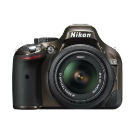 【中古】Nikon デジタル一眼レフカメラ D5200 レンズキット AF-S DX NIKKOR 18-55mm f/3.5-5.6G VR付属 ブロンズ D5200LKBZ