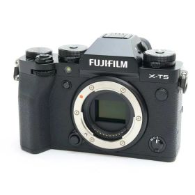 【中古】 《美品》 FUJIFILM X-T5 ボディ ブラック [ デジタルカメラ ]