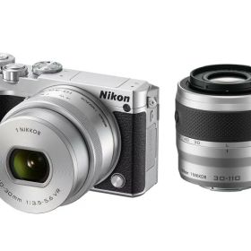 【中古】Nikon ミラーレス一眼 Nikon1 J5 ダブルズームキット シルバー J5WZSL