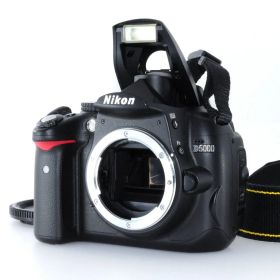 撮影枚数僅かに347枚！【ニコン】Nikon D5000 デジタル一眼レフカメラ + バッテリー #R132a