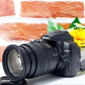広角から中望遠まで✨Nikon D5000✨反転液晶✨スマホ転送OK✨動画もOK