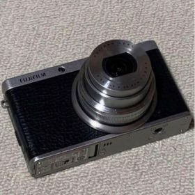 超激レア伝説の高級名機FUJIFILM XF1超美品早い者勝ち