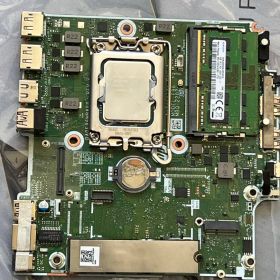 Intel Core i5-12500T マザーボード