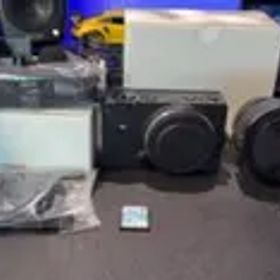 Sigma fp ミラーレスカメラ 本体+45mmレンズ＋おまけ