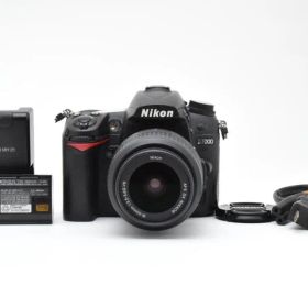 【大人気】 Nikon ニコン D7000 レンズキット デジタル一眼カメラ