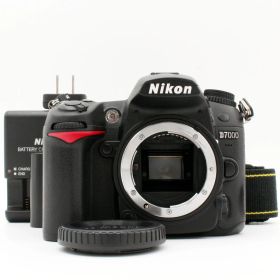 わずかシャッター数4837枚【新品級】Nikon D7000 ボディ#8502