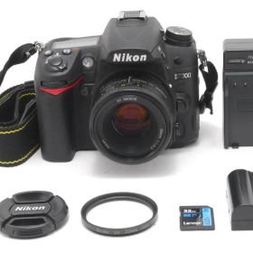 Nikon d7000 50mm 1.8d レンズ付き シャッター約950