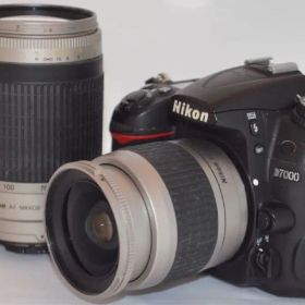 ニコン Nikon D7000☆スマホに転送可♪☆超望遠レンズ付き☆一眼レフ
