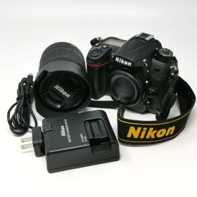 Nikon D7000 レンズ付き AF-S DX NIKKOR 18-105mm f/3.5-5.6G ED 動作確認済み ブラック 説明書あり SDカード 8GB 管理番号ARCIKO4217
