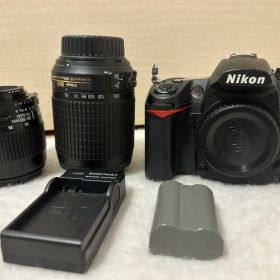 Nikon D7000 デジタル一眼レフカメラ 2本レンズ付き