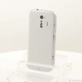 【中古】FUJITSU(富士通） らくらくスマートフォン 32GB ホワイト F-42A docomoロック解除SIMフリー 【269-ud】