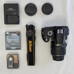 【動作品】Nikon D3200 18-55mmズームレンズ付