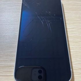 Apple iPhone 12 ホワイト 画面ひび割れ 256