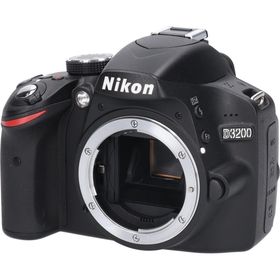 ニコン(Nikon)のＤ３２００(デジタル一眼)