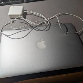 Apple MacBook Air 11-inch mid 2011 A1465
