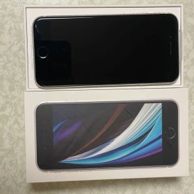 Apple iPhone SE ブラック 64GB バッテリー82%