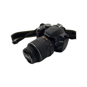 Nikon◆デジタル一眼カメラ D3200 200mm ダブルズームキット [ブラック]