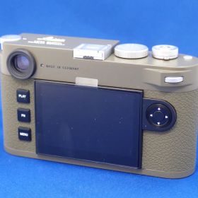 【中古】 【美品】 ライカ M11-P サファリ ボディ [20236]