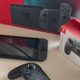【美品】Nintendo Switch 本体 ブラック プロコントローラー・付き