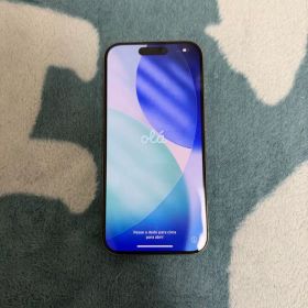 Apple iPhone 15 Pro ナチュラルチタニウム256GB