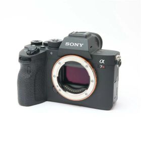 【中古】 《並品》 SONY α7RIV ボディ ILCE-7RM4 【安心☆バッテリーは新品です！】 [ デジタルカメラ ]