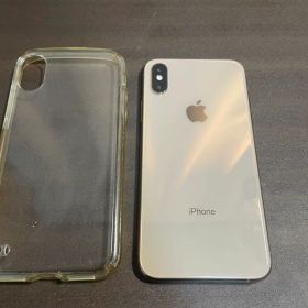 Apple iPhone Xs 64GBゴールド 本体 + ケース