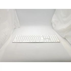 【中古】Apple Magic Keyboard（2017/テンキー付き/A1843） - 日本語（JIS） シルバー MQ052J/A【ECセンター】保証期間1週間