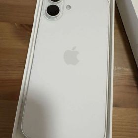 iPhone16 Plus ホワイト 256GB SIMフリー