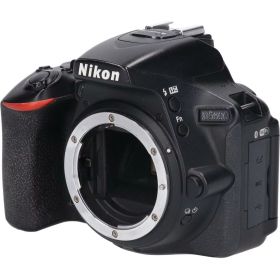 D5600【中古】