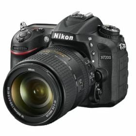 【中古】 Nikon デジタル一眼レフカメラ D7200 18-300VR レンズキット D7200LK18-300