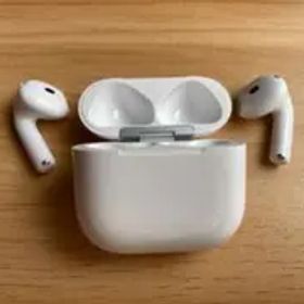 Apple AirPods 4（通常版・ANC非対応）
