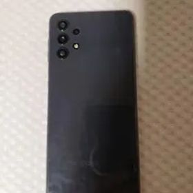 Galaxy A32 5G ブラック 中古 7,800円 | ネット最安値の価格比較