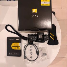 Nikon Z 5 II デジタル一眼レフ (SDカード付き)