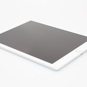 iPad 第5世代 Wi-Fi+Cellularモデル 32GB SIMロック解除済み Bランク