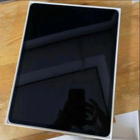 iPad Pro 12.9インチ 第４世代