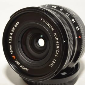 【極上品】 富士フイルム FUJIFILM XF 16mm F2.8 XF16MMF2.8 R WR B ＃8683