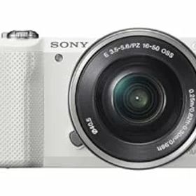 【中古】［非常に良い］SONY α5000 パワーズームレンズキット(ホワイト／デジタル一眼)