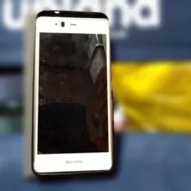 docomo arrows SV F-03H(White) ジャンク品